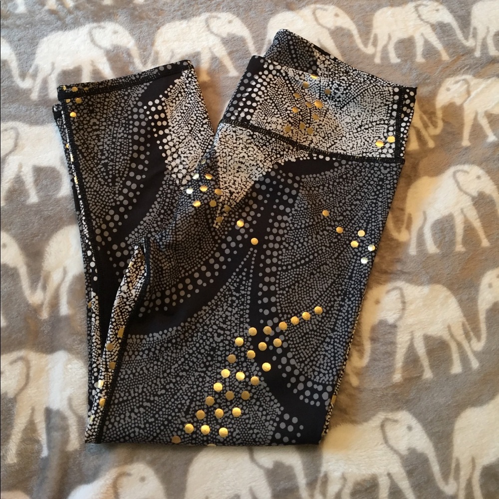 Fabletics Capri yoga leggings! Never worn!