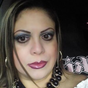 Meet your Posher, Idalia