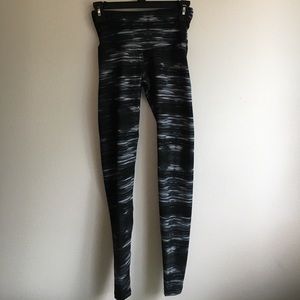 Old Navy running tights yoga pants space print