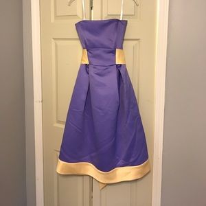 Strapless tea-length dress