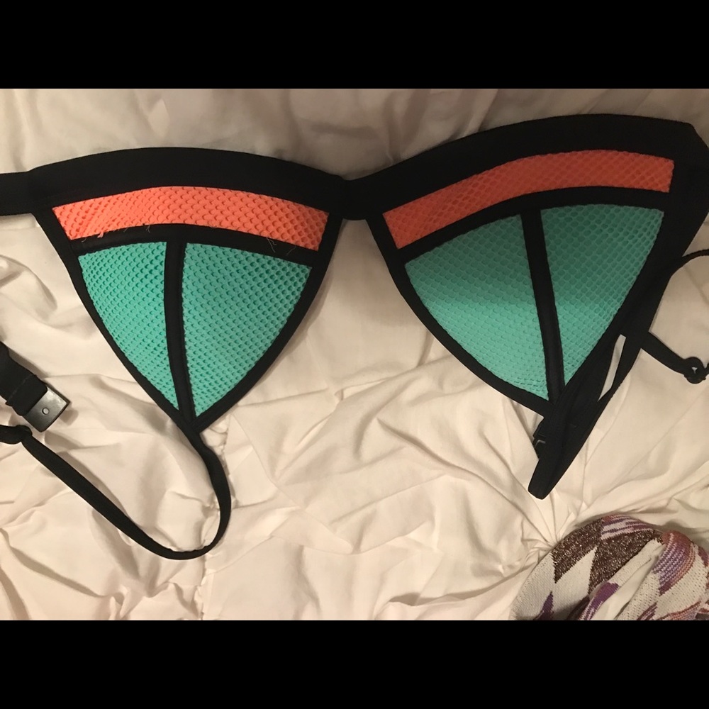 Triangl top