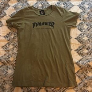 Women's thrasher shirt in large