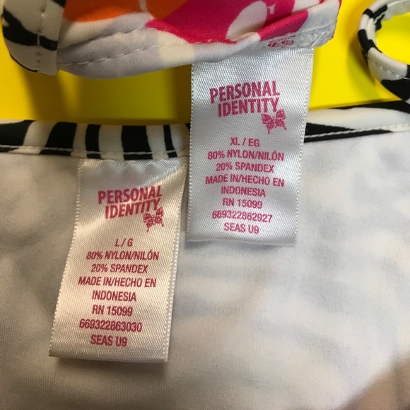 Bikini - Picture 2 of 3