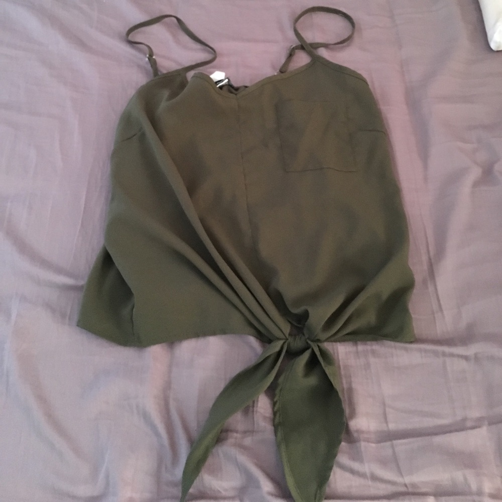 Medium crop top