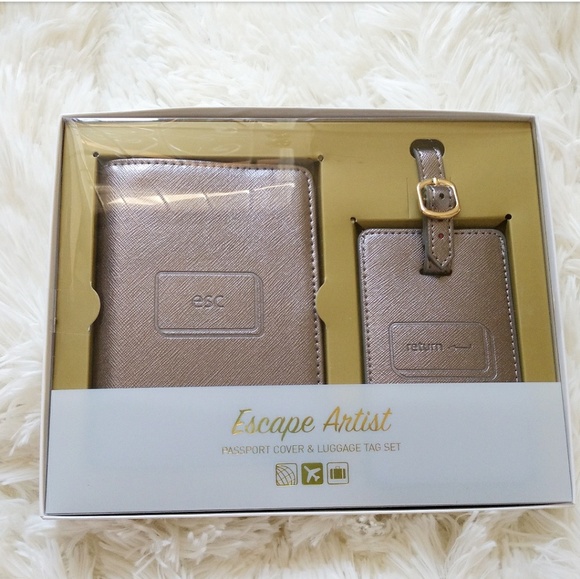 SALE! ESCAPE ARTIST PASSPORT COVER/LUGGAGE TAG SET - Picture 6 of 7