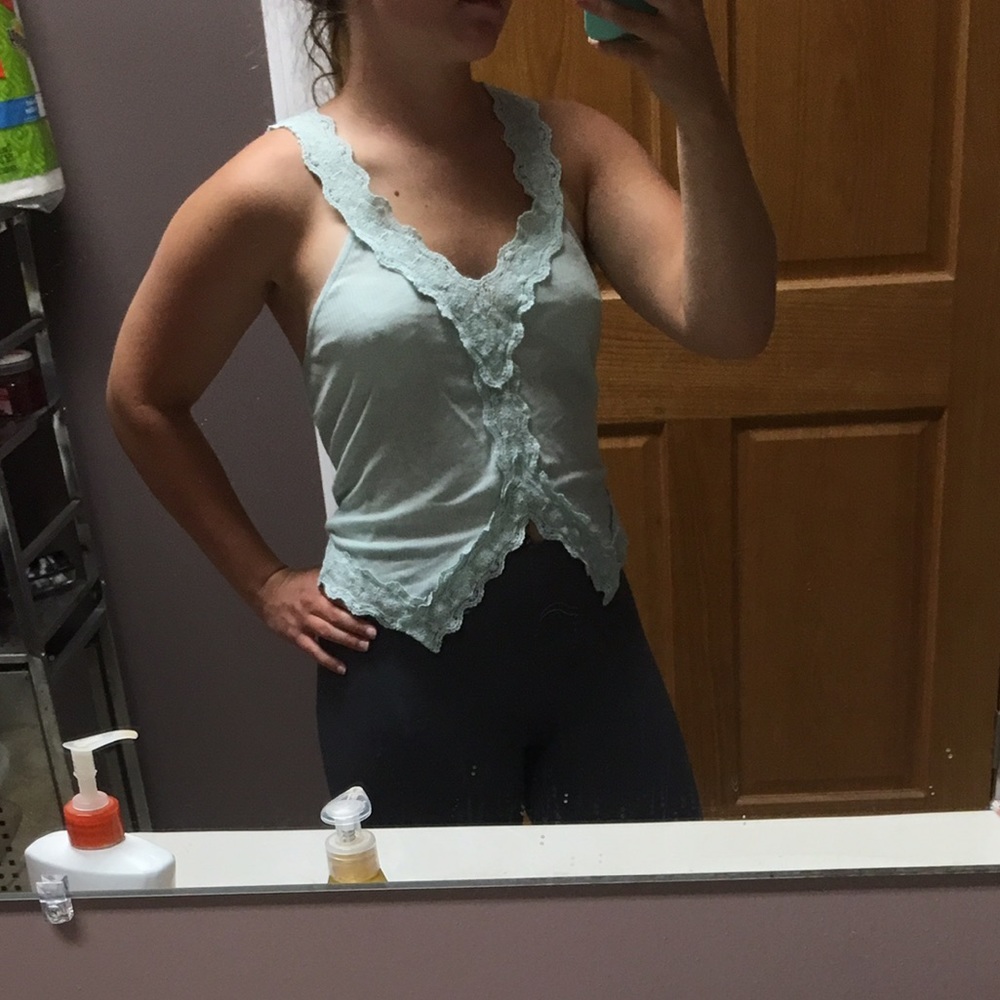 Urban Outfitters - Kimchi Blue tank