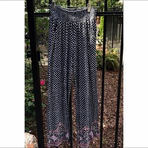 Stretchy, flowy pants