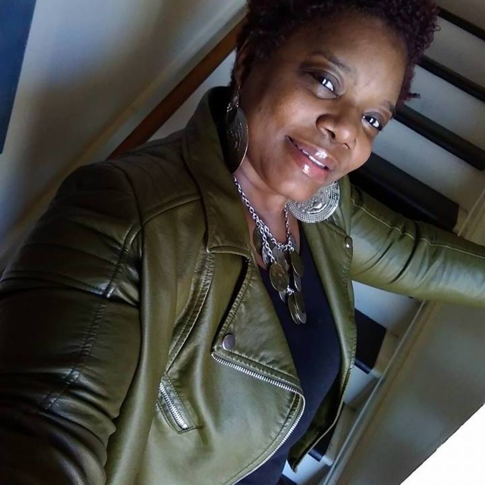 Meet your Posher, Sabrena