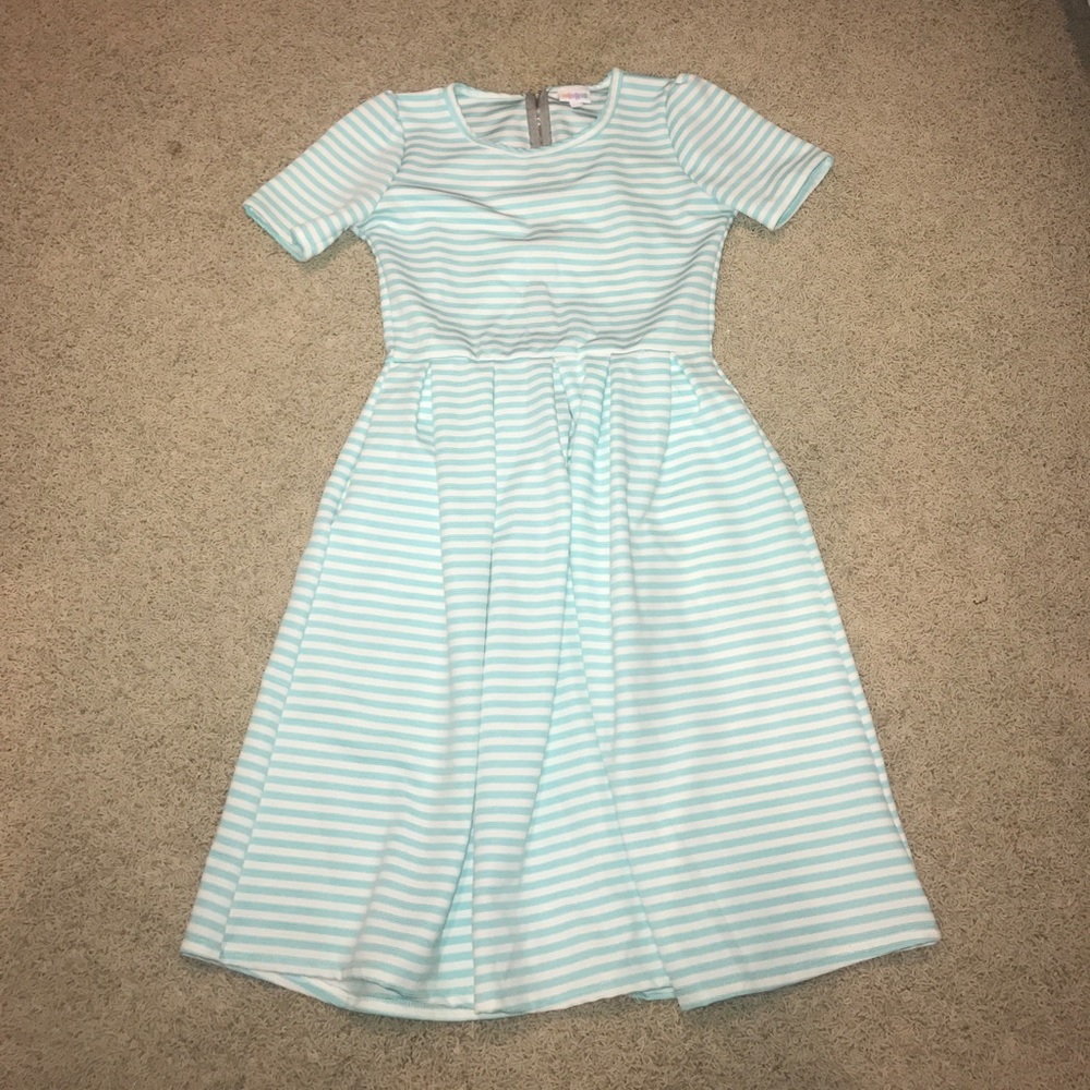 Lularoe Medium Amelia