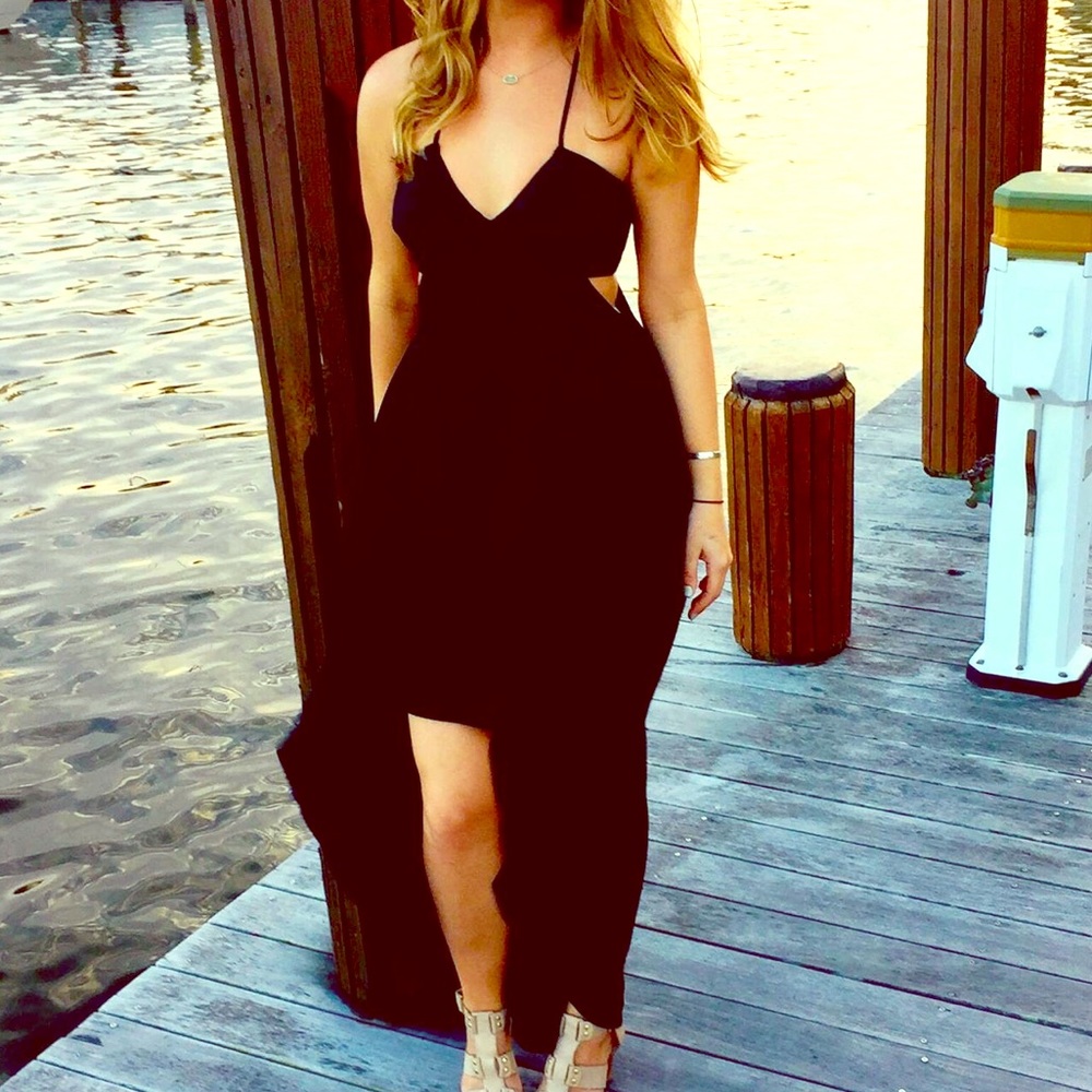 Black Side Cuotout High-Low Hem Maxi Dress