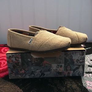 TOMS