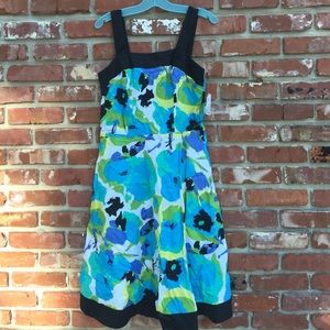 Cute spring dress!