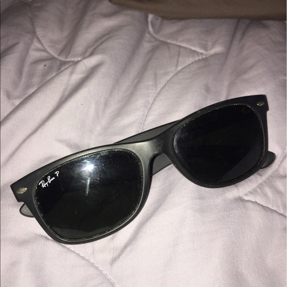 Ray bans sun glasses