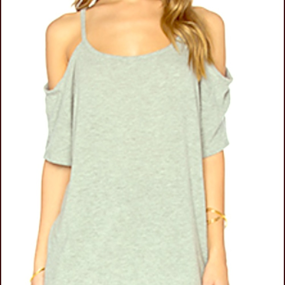 HYE PARK AND LUNE size 0 gray cut out top, soft!