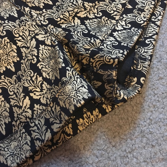 Black & Gold Detailed Shorts - Picture 3 of 3