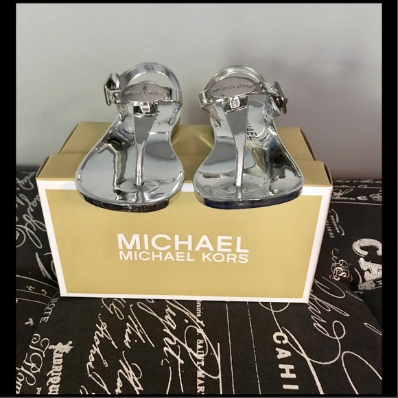 💥FIRM💥NIB!! MK Toddler T-Strap Jelly Sandals - Picture 2 of 4