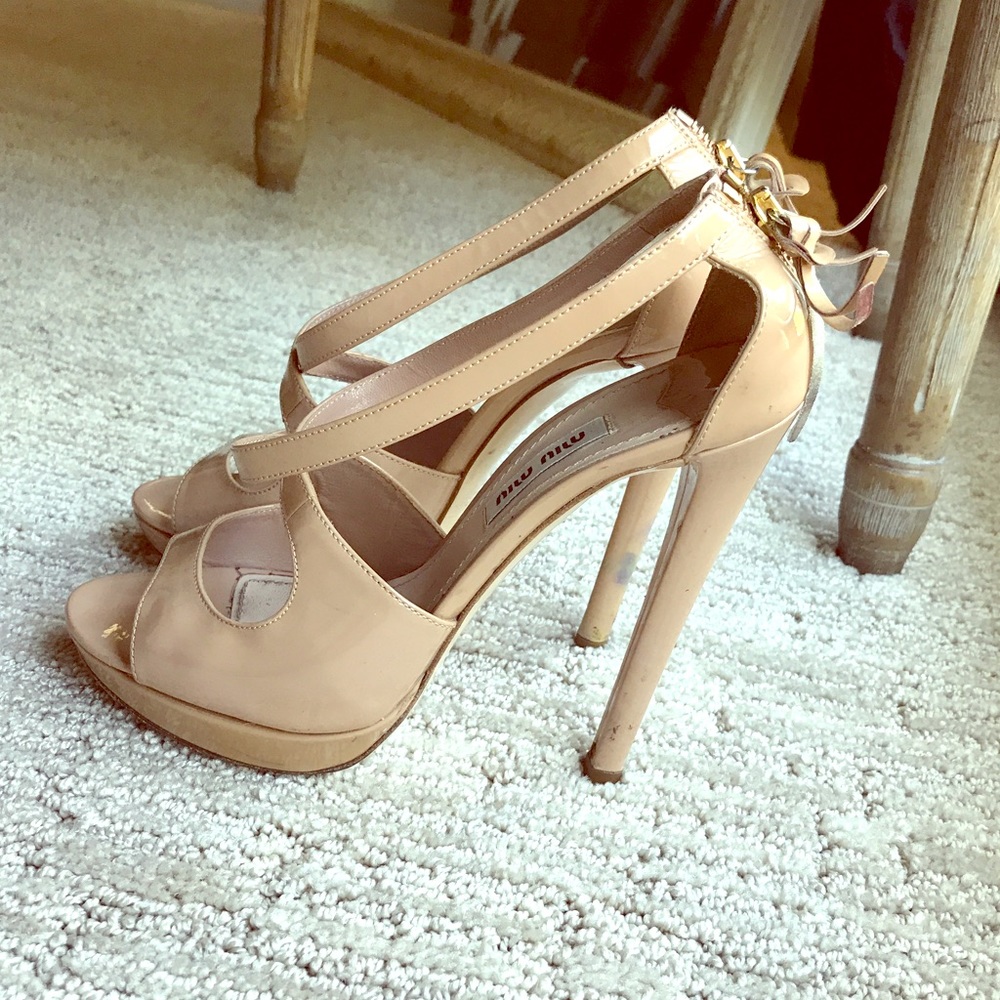 Miu miu beige patent sandals