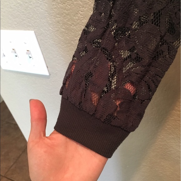 Grey Lace Crop Jacket - Picture 3 of 3