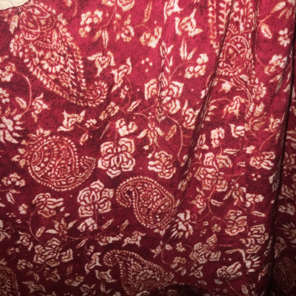 FLOWY SUMMER DRESS! - Picture 2 of 4