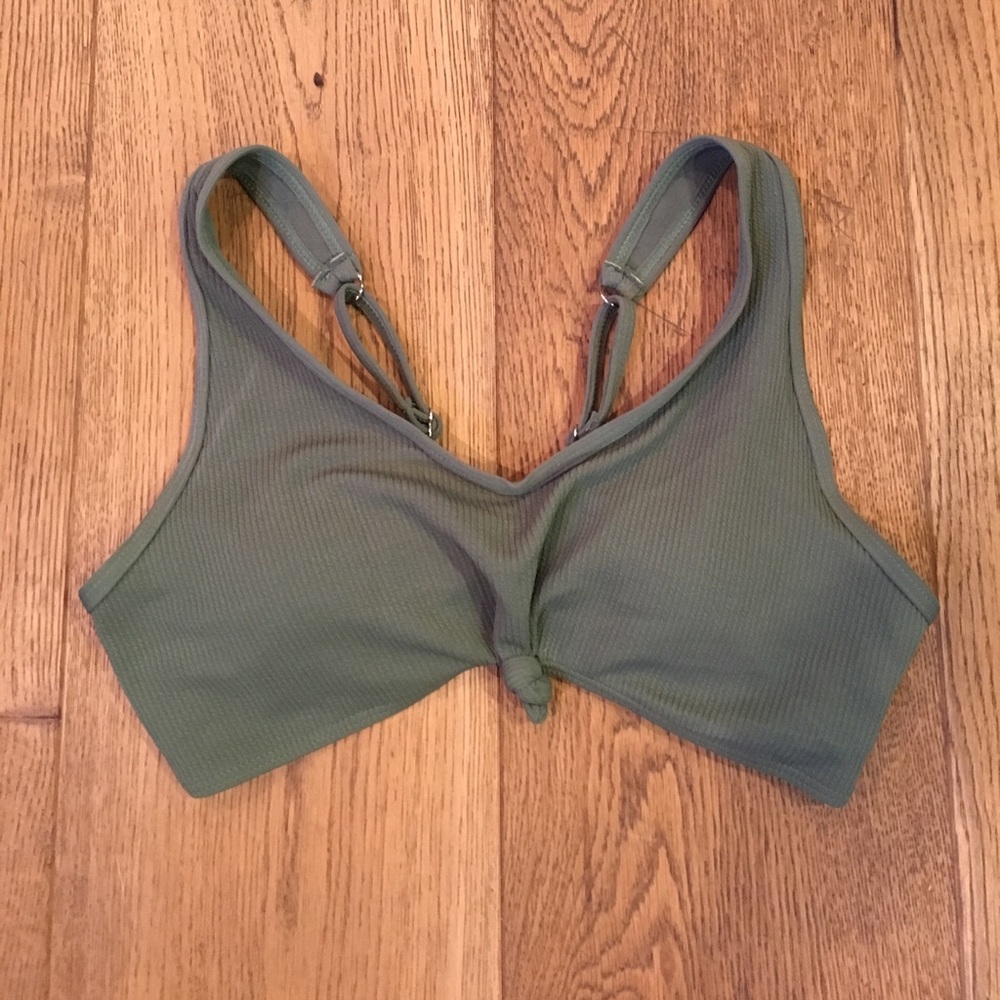 NWOT Knotted Green Bikini/Crop Top