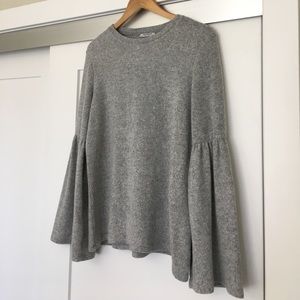 FLARED sleeve sweater