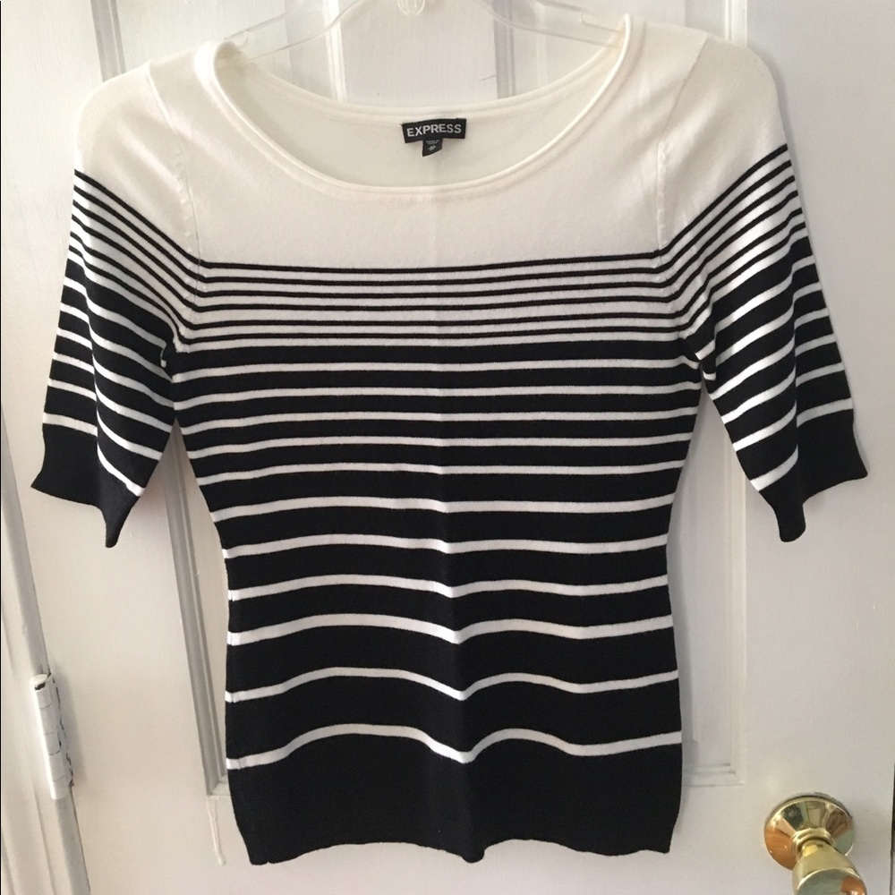 Express 3/4 sleeve top