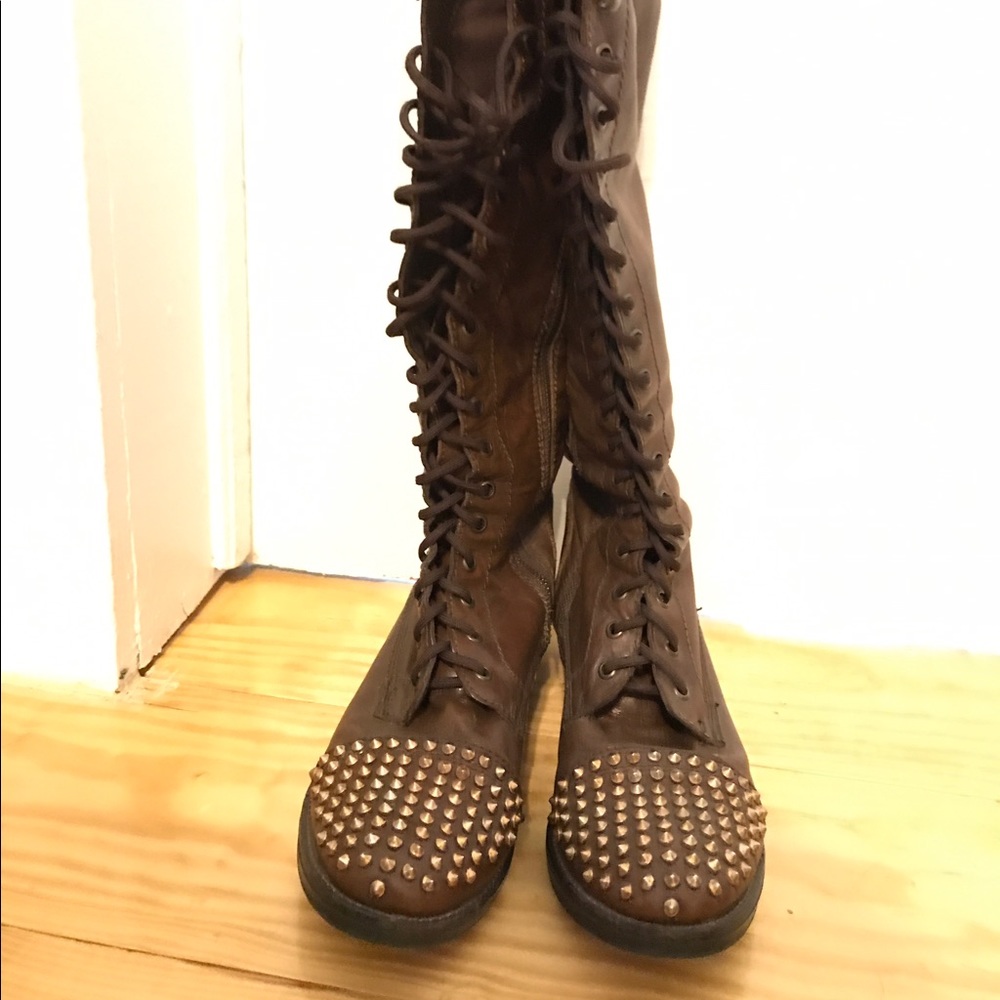 ⭕️CLOSET CLEAR OUT!!⭕️ Steve Madden leather boots