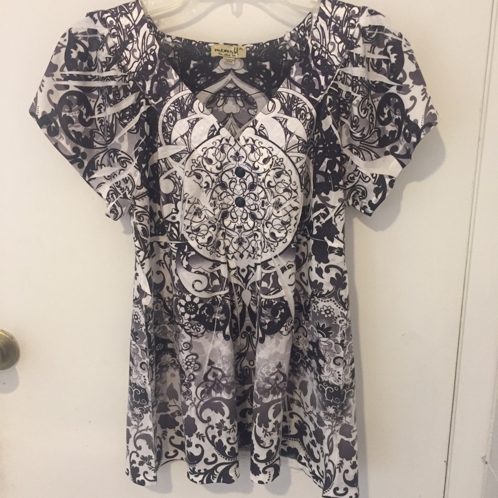 ✨SALE✨One World Blouse