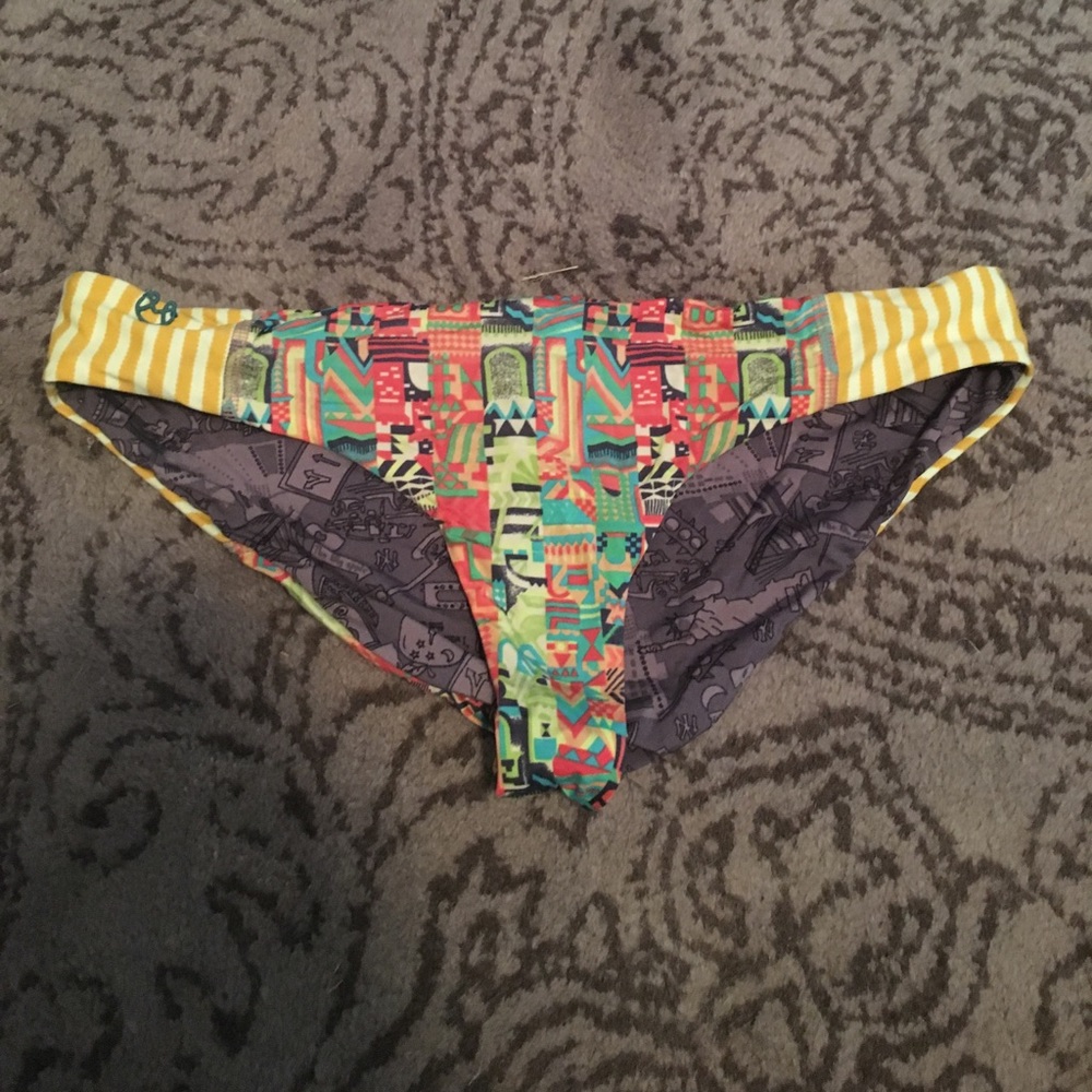 Maaji Swim bottoms GREAT CONDITION!