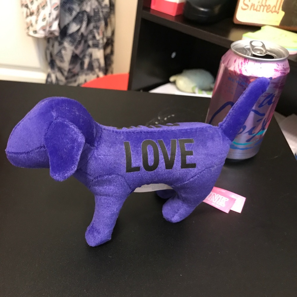 PINK Dogs - Picture 4 of 4