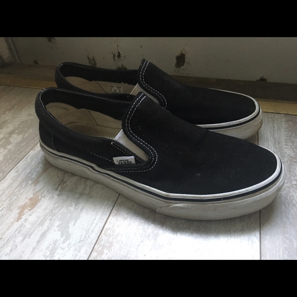 Vans black slip ons **NEED TO GO