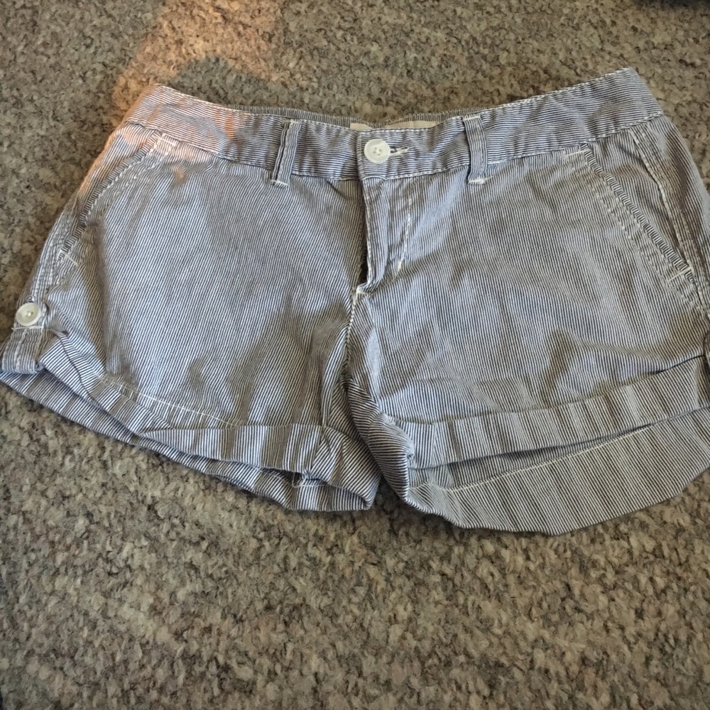 Aeropostale pin striped shorts