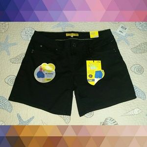 NWT-YMI-Size9-Black Shorts