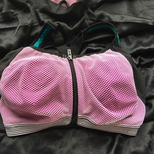 VSX SPORT Bra 34DDD racerback with front closure