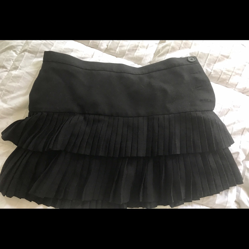 ❤️ Drop Waists and Pleats ❤️ BCBG Mini Skirt