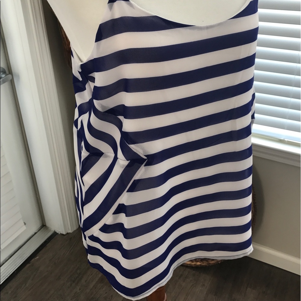 Classy Striped Tank - Picture 3 of 5