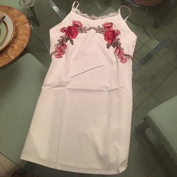 ✨Sexy Chic Rose Embroidered Strappy Mini Dress✨ - Picture 4 of 5