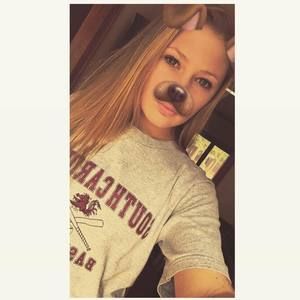 Meet your Posher, Carly