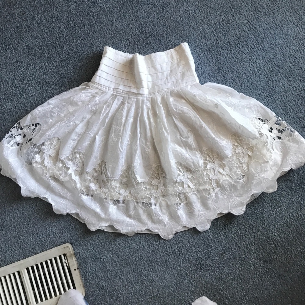 Beautiful embroidered skirt medium