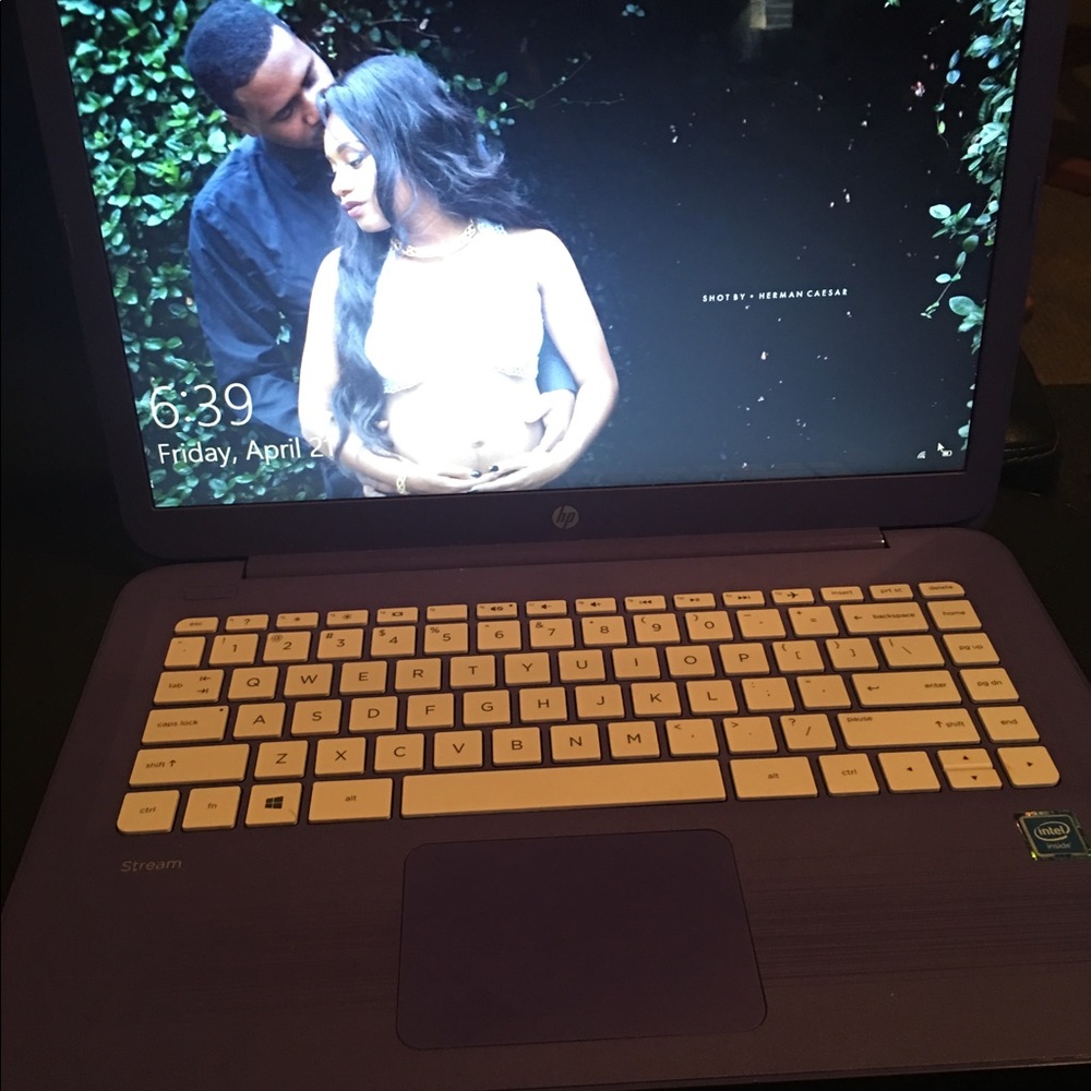 Laptop - Picture 2 of 2