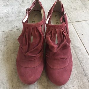 Monica maroon HINGE pump