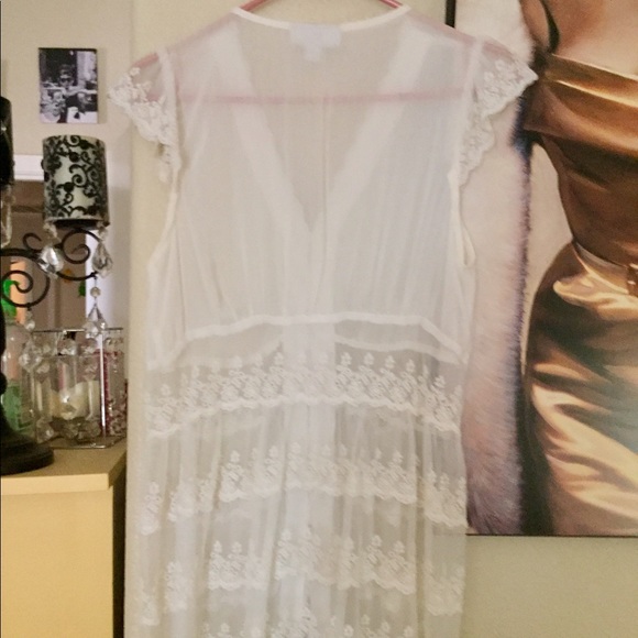 Ruffled shirt - Picture 3 of 4