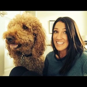 Meet your Posher, Caitlin