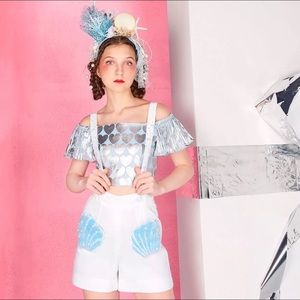 Women white shorts with braces shorts SizeUS2