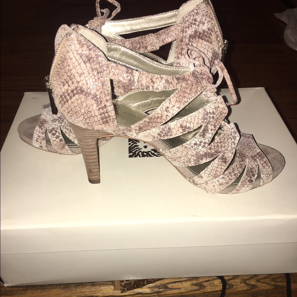 Beautiful snake print shoes