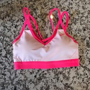 NWT Nike Light Support Sports Bra Pink Small