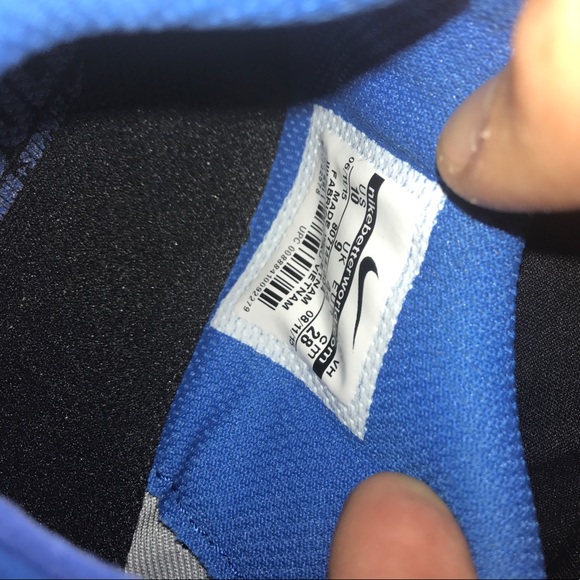 Nike shoes - Picture 4 of 4