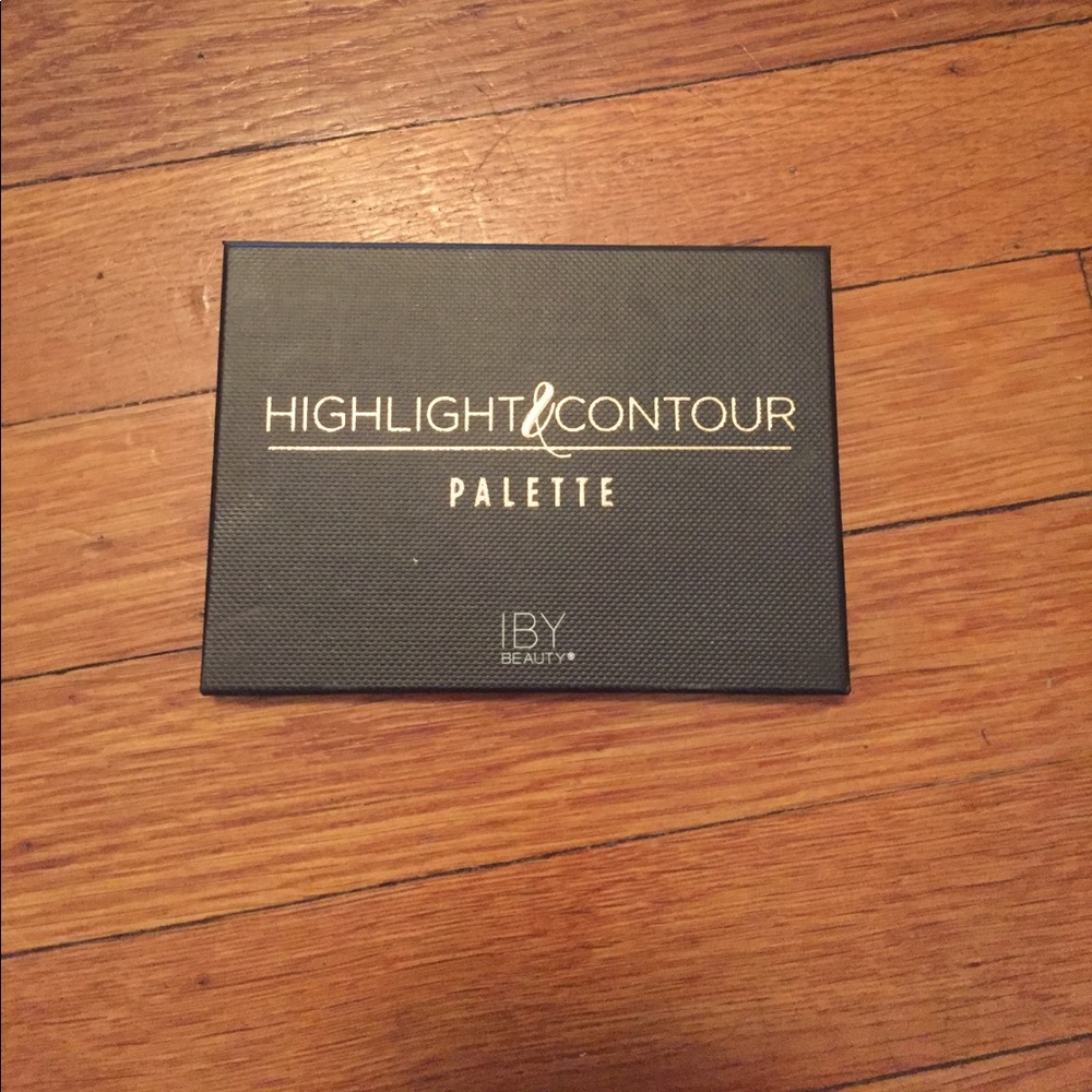 IBY Beauty Highlight and Contour Palette