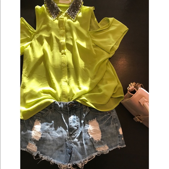 Forever 21 denim shorts - Picture 5 of 5