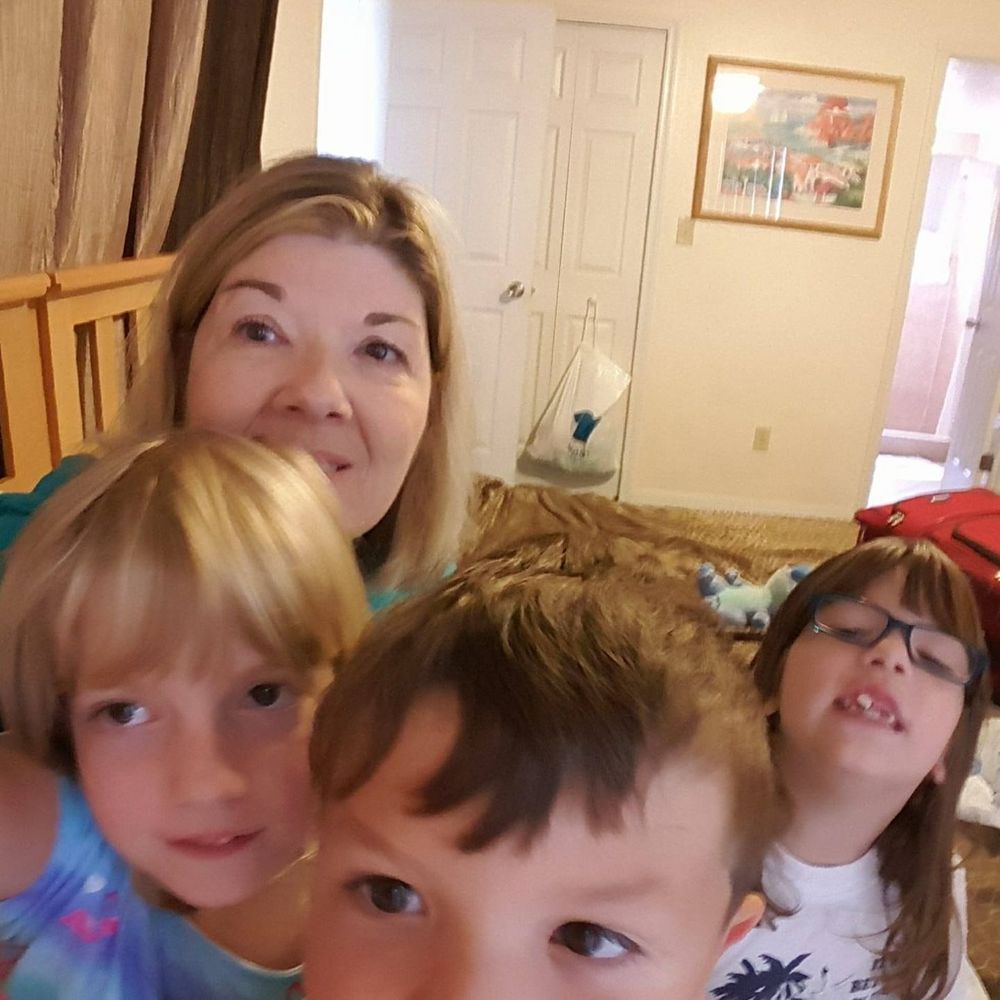 Meet your Posher, Amy